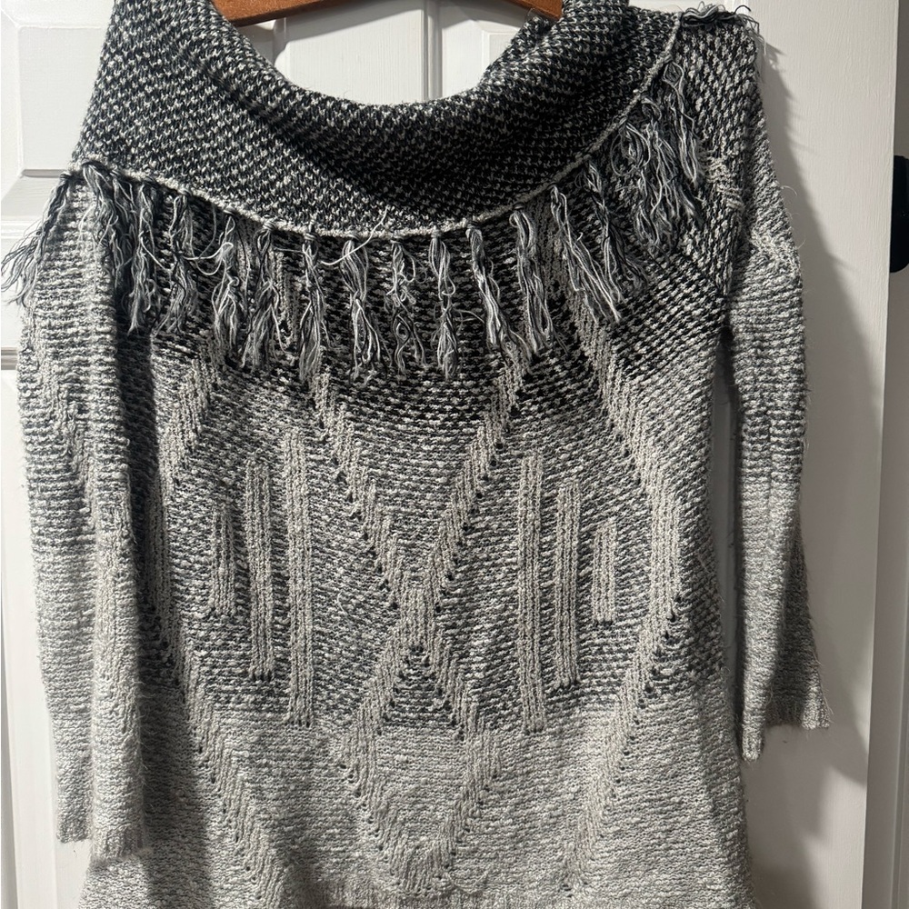 Artesia Chic Gray Fringed Cowl Neck Sweater